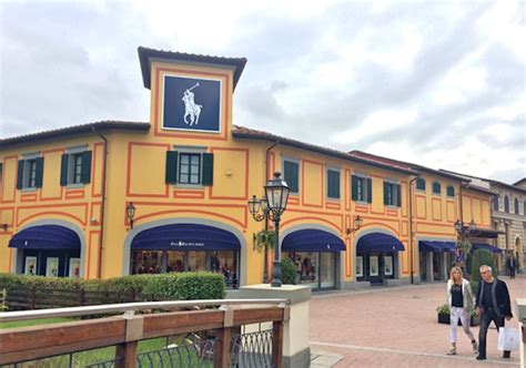 outlet near firenze